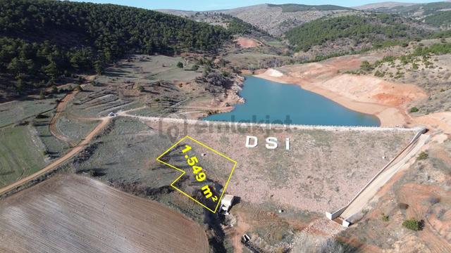 Konya / Ilgın / Belekler Mahallesinde 1.549 M² Gölün Yanında Müstakil Tarla 5