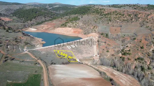 Konya / Ilgın / Belekler Mahallesinde 1.549 M² Gölün Yanında Müstakil Tarla 1