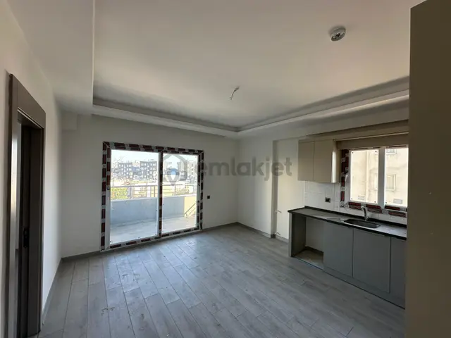 Üstünkent - Ayaş'ta Merkezi Satılık Ebeveyn B. 2+1 Havuzlu Daire 2