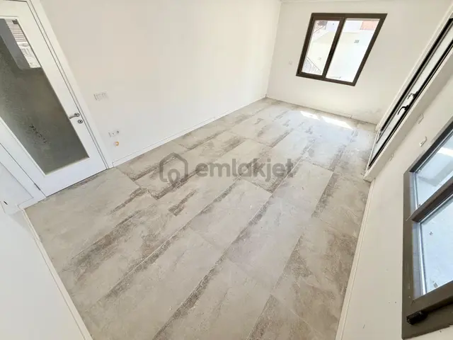 Parla'dan Bahçe Kullanımlı Doğa İle İç İçe Modern 2+1 Daire 3