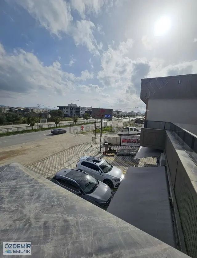 Tabela Değeri Olan Yatırımlık Köşe Satılık 1+1 Residence Daire 3
