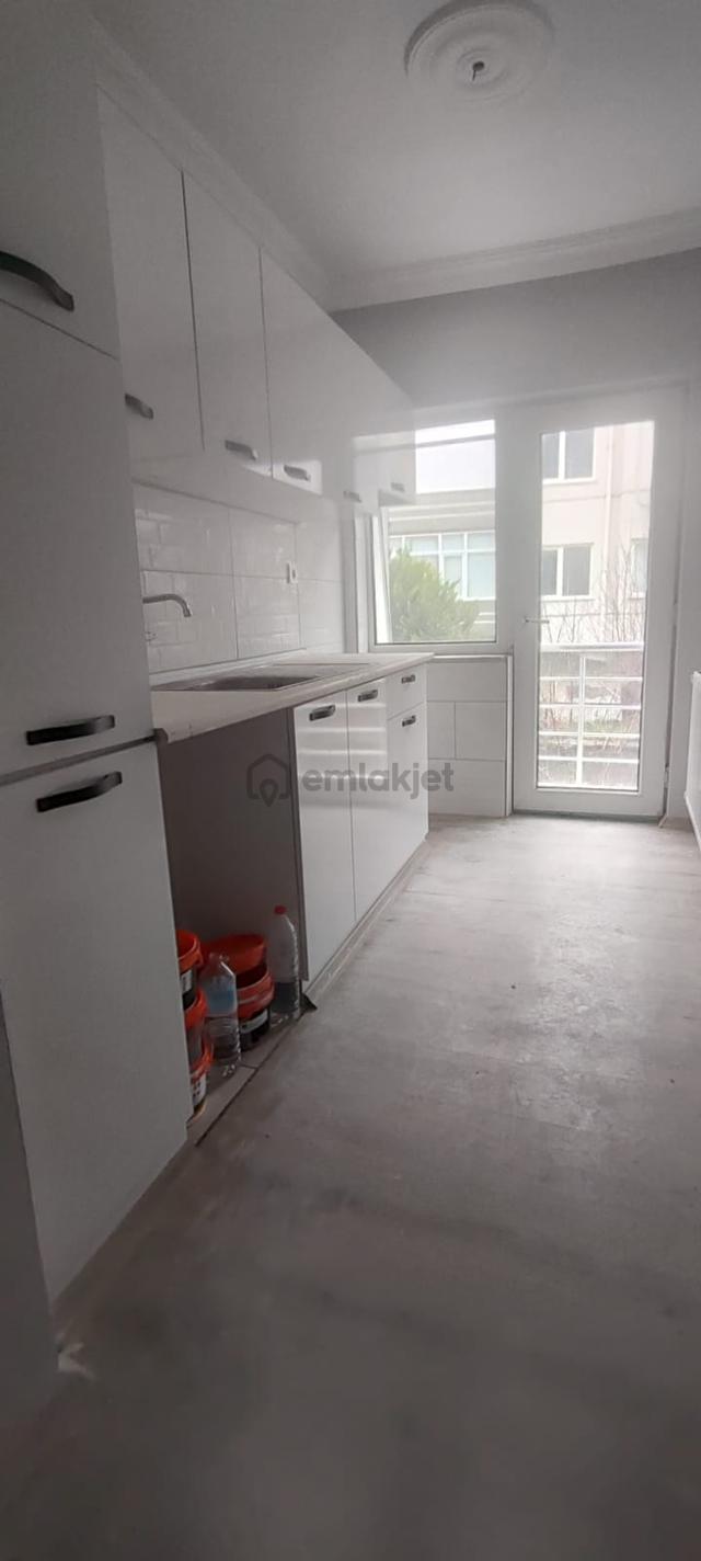 🏡 Ayvalık Sarımsaklı’da Merkezi Konumda, Zemin Üstü 1. Kat, Aydınlık Ve Balkonlu Daire 4