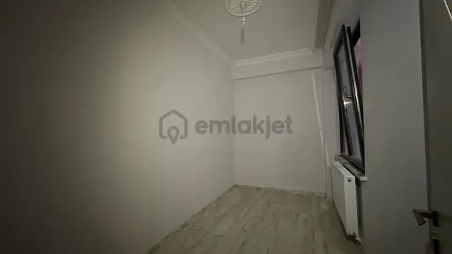 Parstan Turhanbey Mah. Doğalgazlı Asansörlü Geniş Fırsat 3+1 2