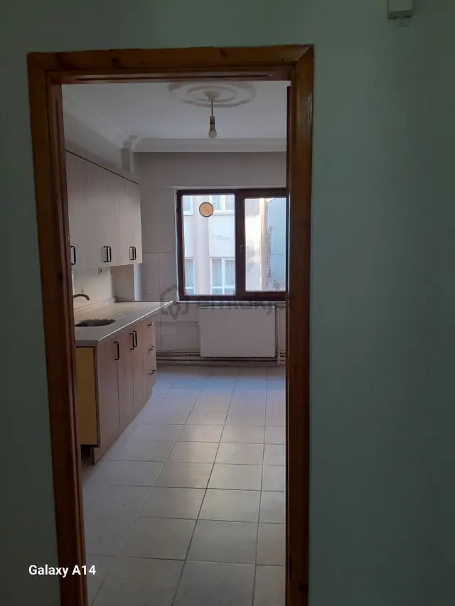 Merkeze Çok Yakin Satilik 3