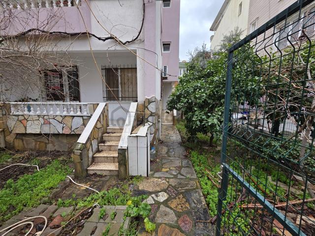 Yetkili Irmaksudan Akçay Da 4 Katlı Bahçeli 3+2 Hesaplı Villa 3