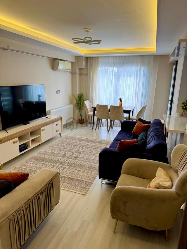 Karabağlar’da 179 M² Net | 3+1 Dubleks (4+1 Kullanım) | Cam Kapalı Teraslı | Masrafsız 2