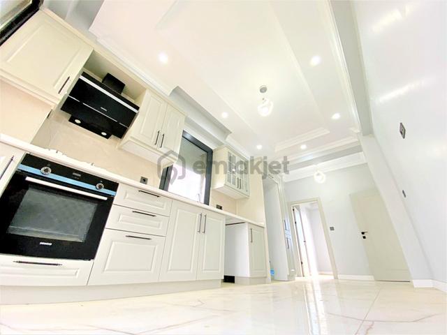 🌀gültaş Emlaktan Gürede Satılık 4+1 Otoparklı Geniş Bahçeli Verandalı Villa 2