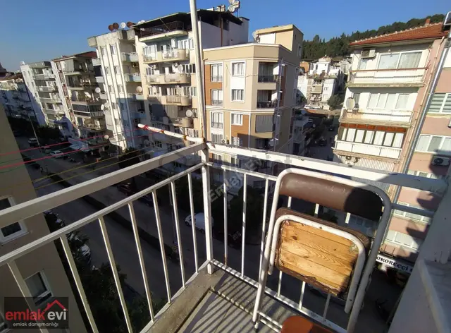 Emlak Evi'nden Meşrutiyet Mh Satılık 2+1 Geniş Daire 3