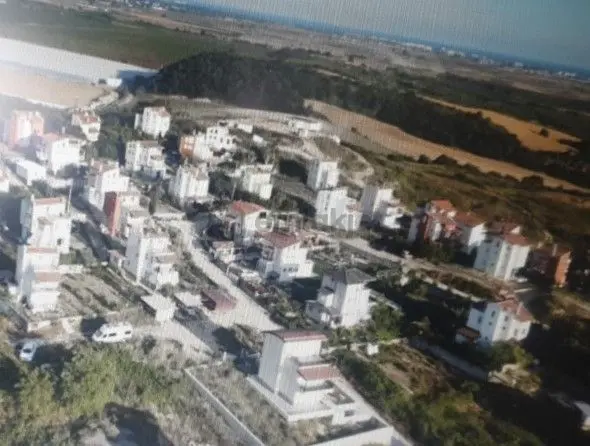 Satilik Villa Arsasi Serık Karadayida 350/141 M2 Projesi Hazir . Aankoopta Denize 4 Km. 1