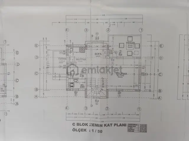 Satilik Villa Arsasi Serık Karadayida 350/141 M2 Projesi Hazir . Aankoopta Denize 4 Km. 2