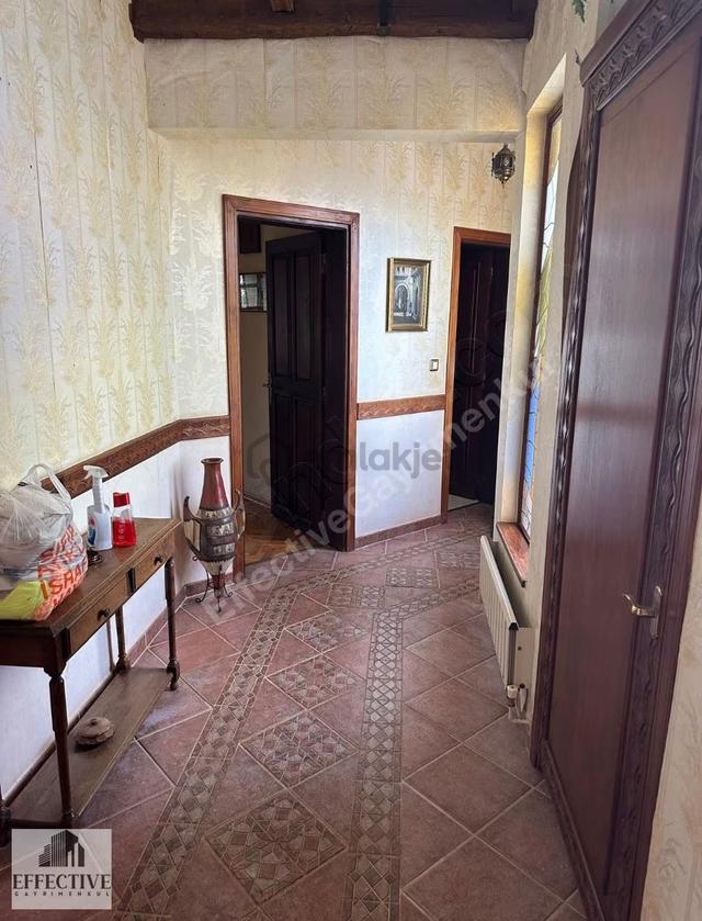 Döşemealtı 2080 M² Arsa İçinde Vintage 4+1 Mükemmel Villa 3
