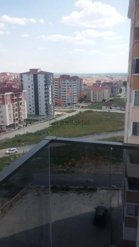 Sahibinden Mükemmel Konumda Satılık Full Eşyalı 1+1 4