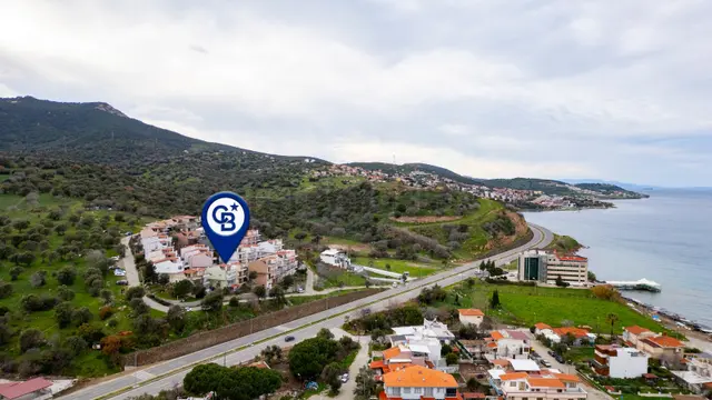 Yenifoça Cumhuriyet Mah. Satılık 4+1 Tripleks Villa 2