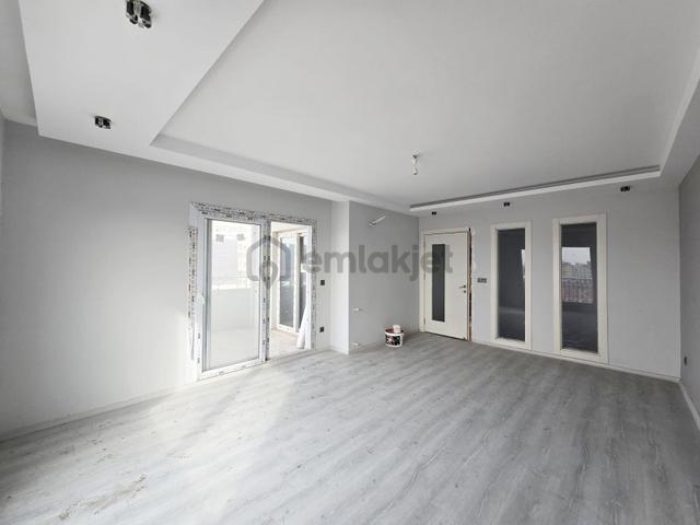 Baraj Yolu Bulvar Üzeri Kapalı Mutfaklı Teraslı Kullanılmamış Sıfır Dublex Daire 5