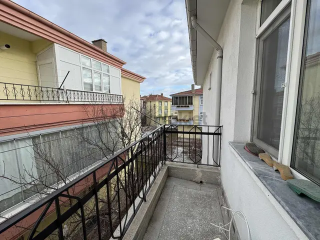 An-ka'dan Fatih Mahallesinde İçi Full Yapılı Satılık Daire 5