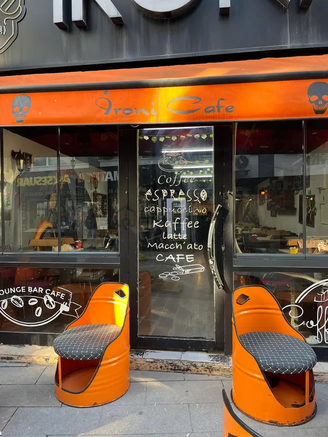 İşlek Caddede Devren Kiralık İroni Kafe 3
