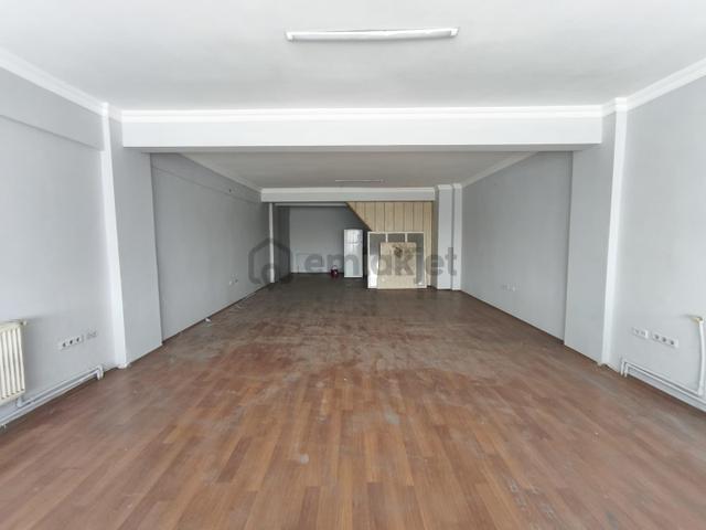 Gimat Otobusçulerde 440 M2 Dükkan 3