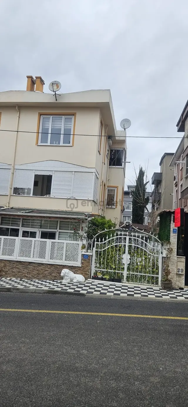 Mefeyapıdan Değirmenaltında Satılık Muhteşem Konumda Müstakil Ev 2