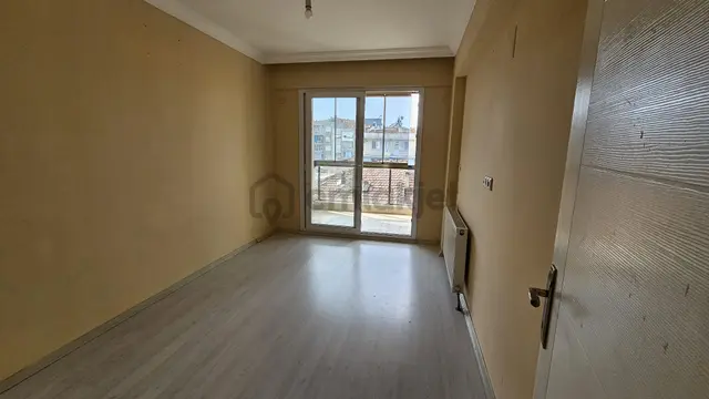 Yuvam Gayrimenkul'den Salihli Beş Eylül Mah. Kiralık 1+1 Daire 3
