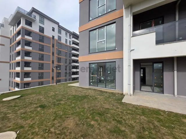 Altın Emlak' Tan Kavanya Koru Sitesi Bahçe Kullanımlı 4+1 Daire 1