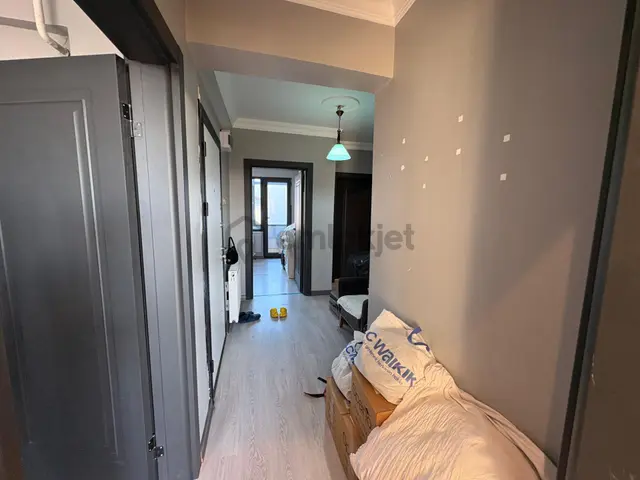 B&u Gayrimenkul'den Stadyuma Karşı Satılık 2+1 2
