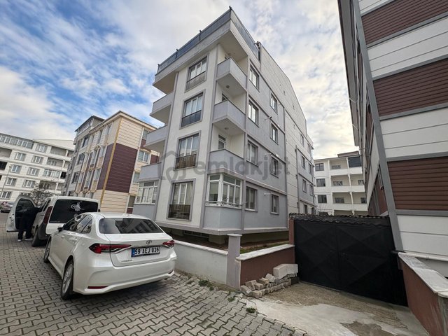 B&u Gayrimenkul'den İstasyonda Arakat Satılık 2+1 B&u Gayrimenkul'den İstasyonda Arakat Satılık 2+1