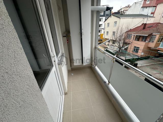 Remax Sancaktepe Fatih Mah Ara Kat Satılık 2+1 Daire 5
