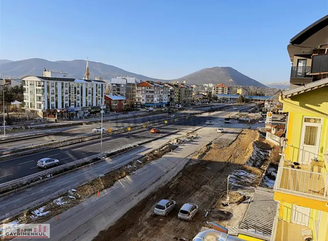Çünürde İstanbul Yolu Üzeri Satılık 3+1 Daire Otogar Yanında 4