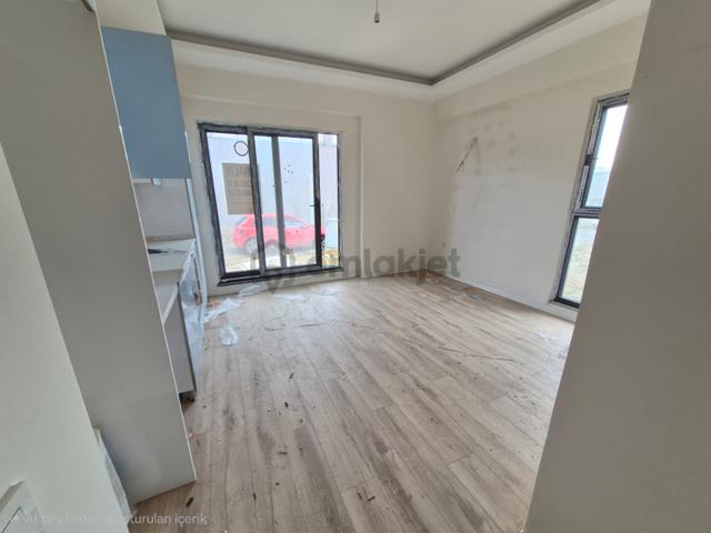 Delux'den Atatürk Mah.'de Mükemmel Konumda Kiralık Bahçekatı 1+1 Daire 2