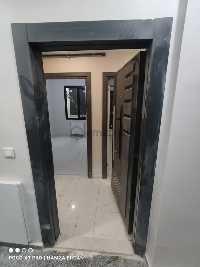 Katılım Ve Krediye Uygun Arnavutköy Haraççı Karlıbayırda Sitede Satılık 2+1 Ara Kat Daire 1