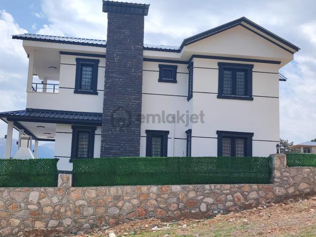 Kar Emlaktan Yenikonacık Bozkırlı Mevkiinde 4+1 Ultra Lüx Satılık Villa 1
