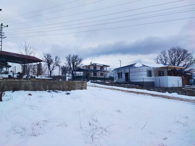 Kar Emlaktan Yenikonacık Bozkırlı Mevkiinde 420 M2 Satılık Arsa 2