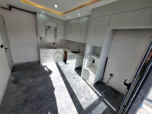 Karahasanlı'da Şehir Hastanesi Yakını 110m² 2+1 Asansörlü Arakat Satılık Daireler 5