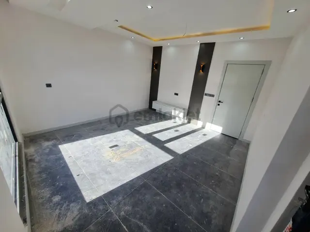 Karahasanlı'da Şehir Hastanesi Yakını 110m² 2+1 Asansörlü Arakat Satılık Daireler 2