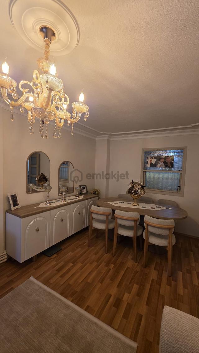 🏡yarhasanlar Mahallesi 🏡 ✅3+1 200m2 5 Katlının 1 Katı Arakat ❇️kapalı Mutfak Petek Kombili 3