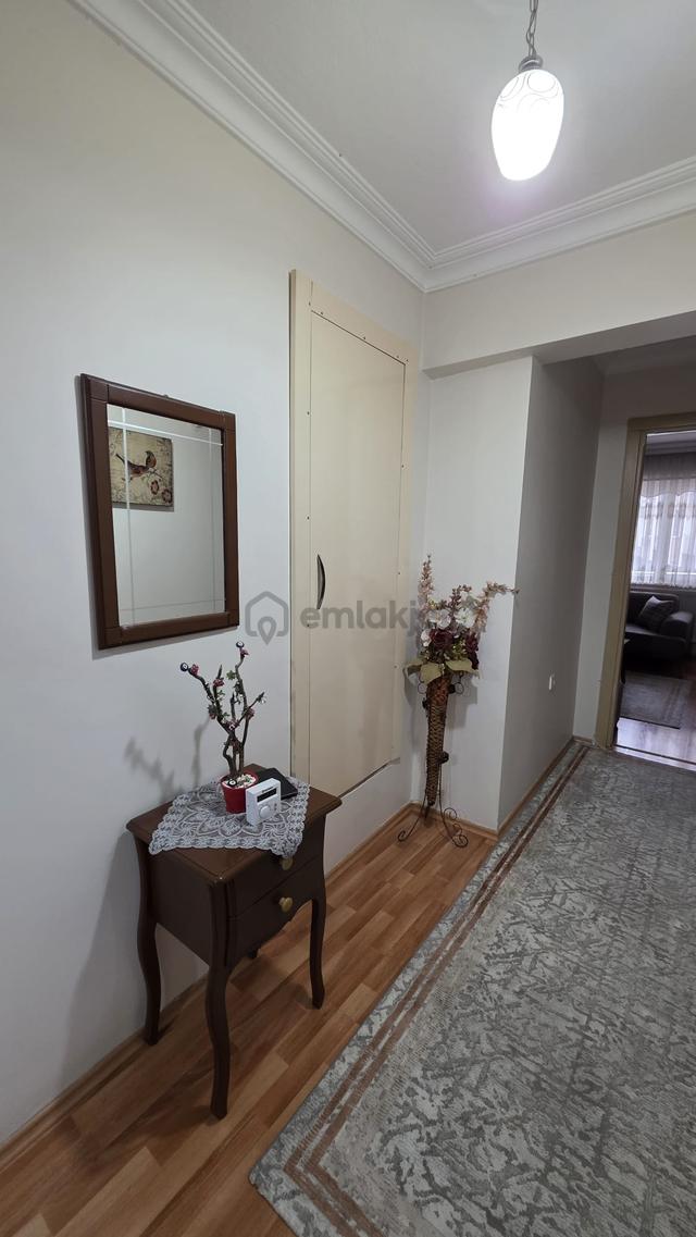 🏡yarhasanlar Mahallesi 🏡 ✅3+1 200m2 5 Katlının 1 Katı Arakat ❇️kapalı Mutfak Petek Kombili 4