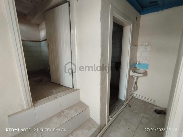 Kuzey Emlaktan Sarı Hoca Aşevi Civarı Satılık 3 Katlı Müstakil Daire 1