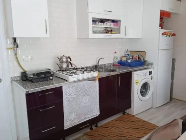 Kırklareli Pınar Mahallesi Balkonlu Acil Satılık 1+1 Daire 1