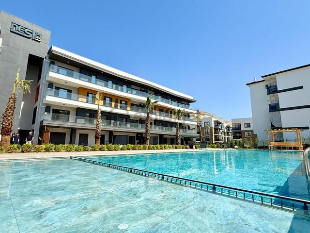 Güvenlık-havuz-bahçe-kapalı Otopark-doğalgaz(kombi)-sosyal Alan-modern-ultra Lüx-fırsat Daireler 4