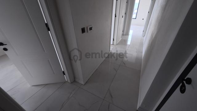 Sakarya Karasu'da Ana Yola Yakın Geniş M2li Asensörlü 2+1 Satılık Daire 5