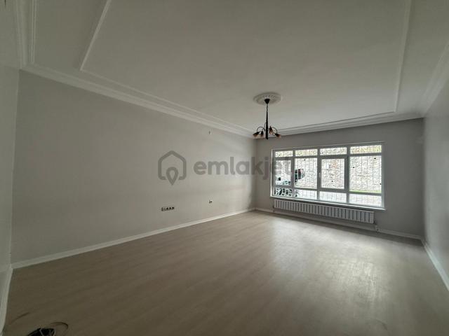 Kariyerden Tepebaşında Merkezde Yüksek Giriş 3+1 Daire 5