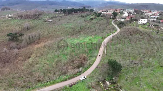 Akçakoca Göktepe Köyünde Kısmi İmarlı Bakımlı Fındık Bahçesi 5