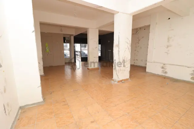 Akif'ten Topçu'da Cadde Üzeri 90 Metre Kare Kiralık Dükkan/depo 5