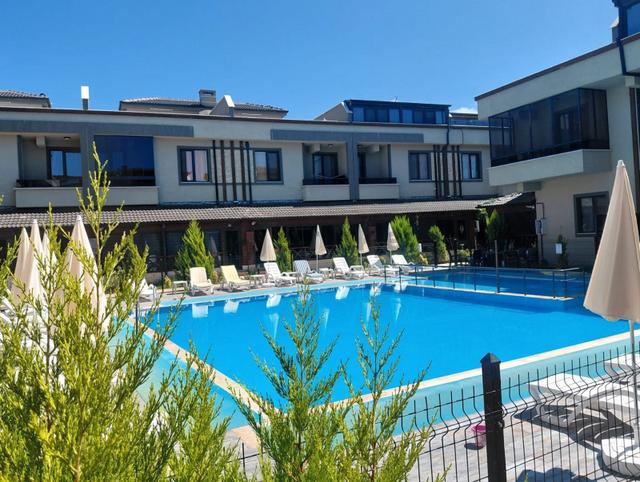Hayalinizdeki Yaşam: Karasu'da Güvenlikli Sitede 2+1 Lüks Villa 3