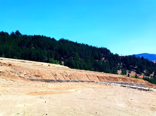 Kar Emlaktan Yenikonacık Efes Sitesi Yanı Çevre Duvarlı 400 M2 Satılık Arsa 4