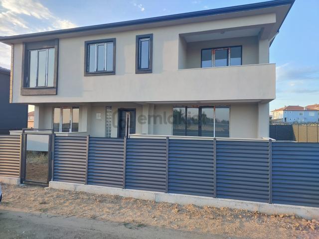 Kırklareli/merkez Kavaklı Beldesinde Satılık Villa 1