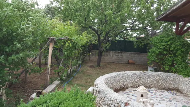 Meram- Kozağaç’ta 1000 M2 Arsa İçinde Yetişmiş Meyve Ağaçlı, 2+1 Müstakil Ev 3