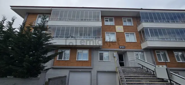 Alpagut Mahallesin'de Geniş Kiralık 2+1 Daire ! 2