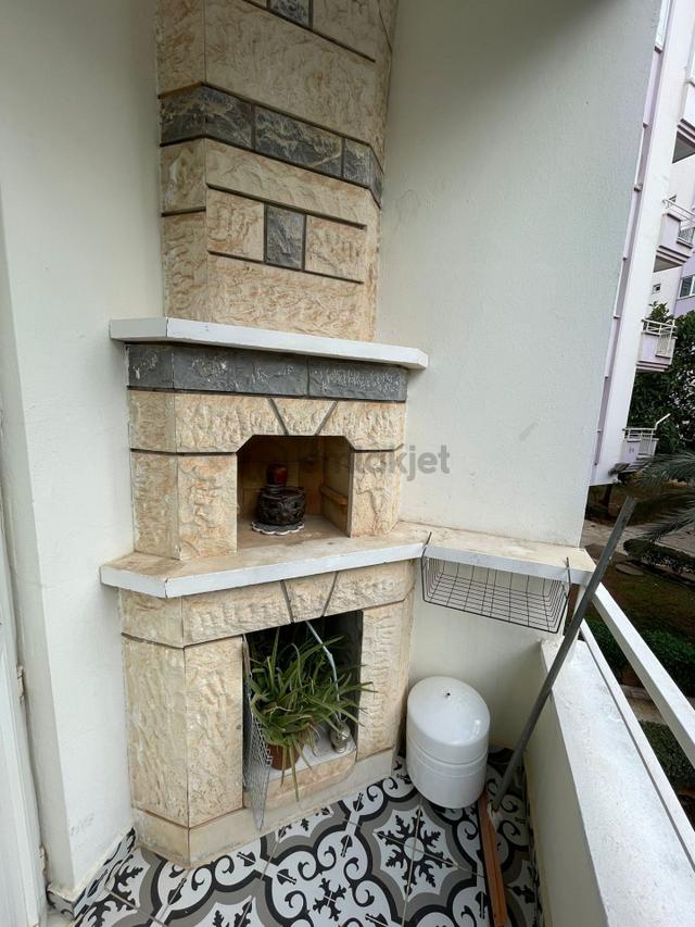 İçi Komple Yenilenmiş 3+1 Tramwaya 200 Metre Geniş Kulanışlı Daire 2