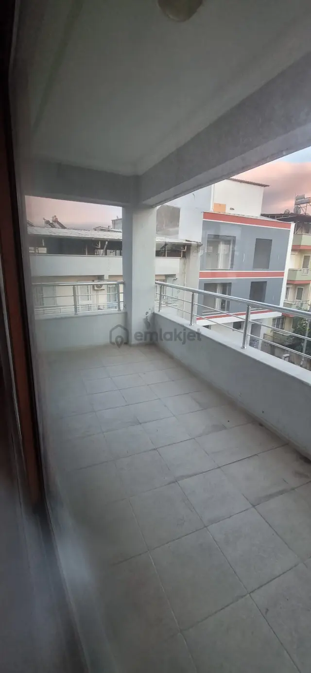 Tombul Emlaktan Cumhuriyet Mahallesinde Kiralık 2+1 Daire 4